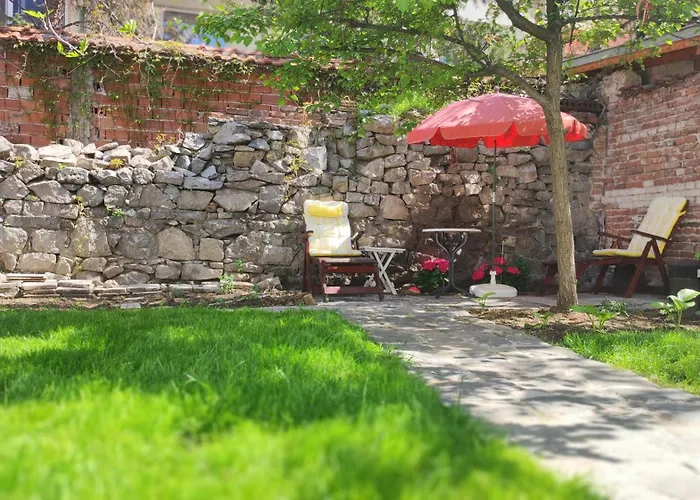 Markovo Tepe House & Garden